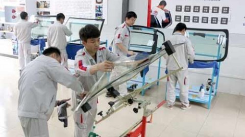 我那个投了20万开AI自习室的亲戚，去年亏麻了！这行水到底有多深？